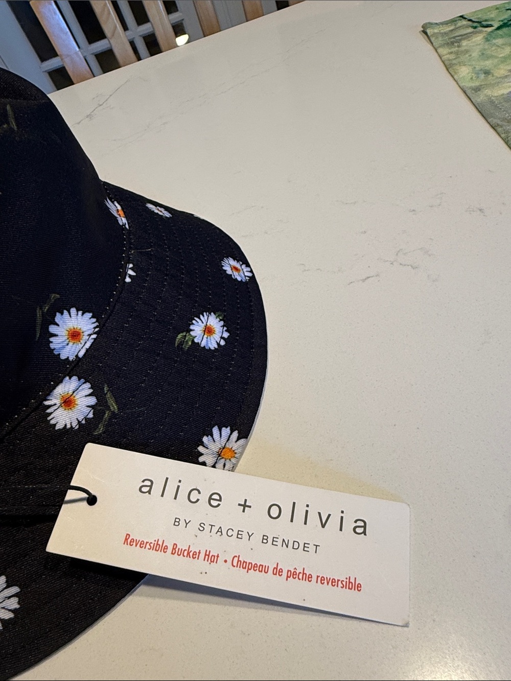 Alice + Olivia Black Bucket Hat with White Daisy Print - Picture 2 of 4